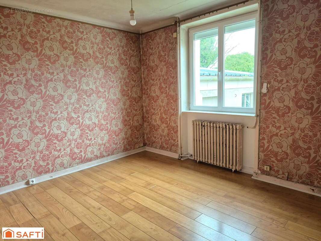 Maison 125 m² à Saint-Vougay  - photo 4