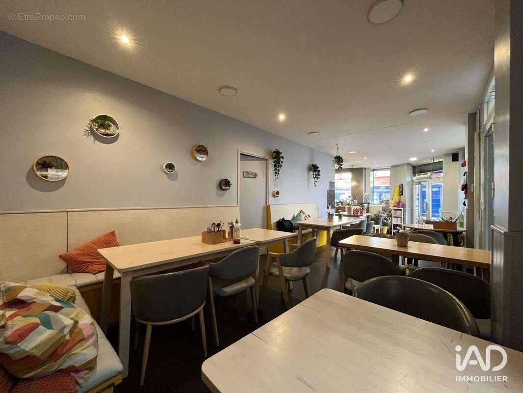 Photo 2 - Commerce à MONTROUGE