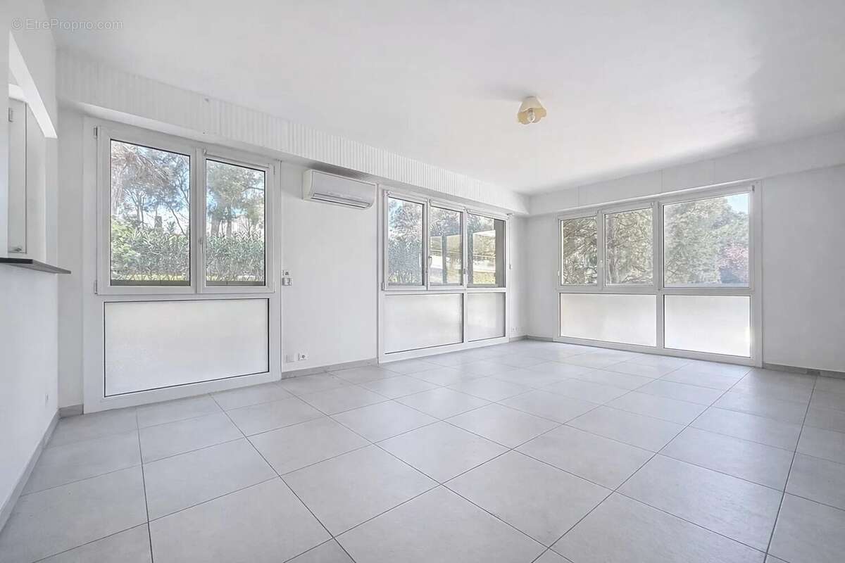 Appartement à MARSEILLE-9E