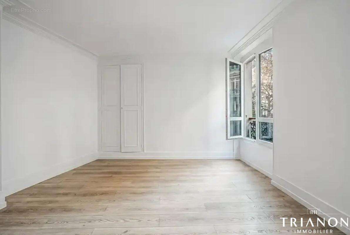 Appartement à PARIS-9E