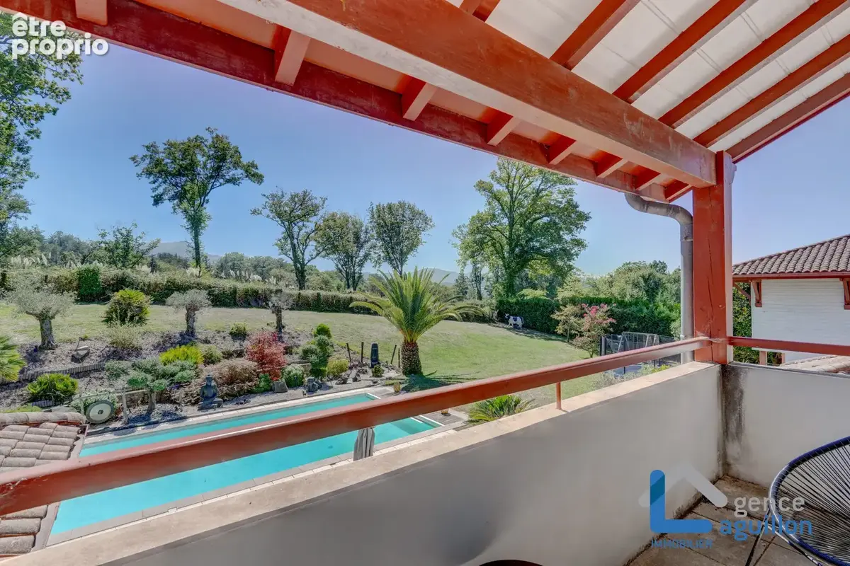 Quartier chantaco dans domaine privee- superbe villa avec piscine et vue rhune - photo 14