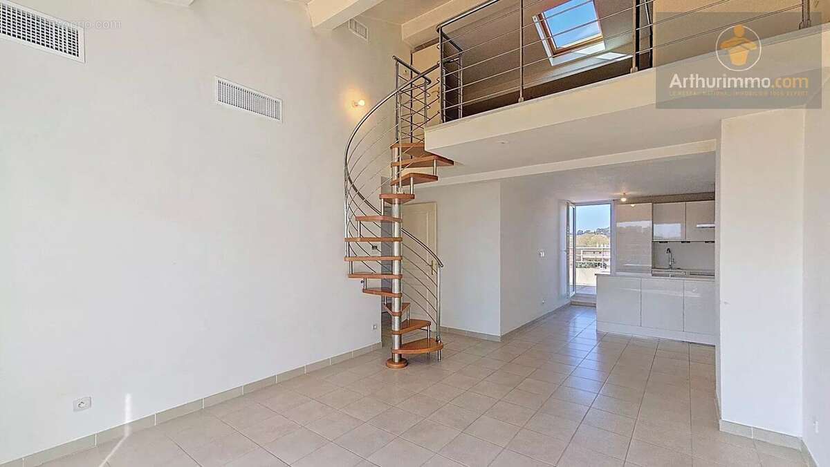 Vente Appartement La seyne-sur-mer(83500) 254 000ï¿œ - photo 2