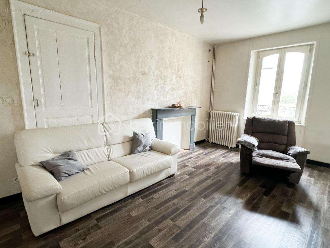 Maison à PORT-BRILLET