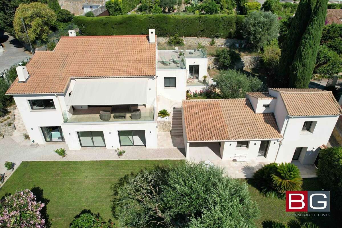 Maison à VALLAURIS