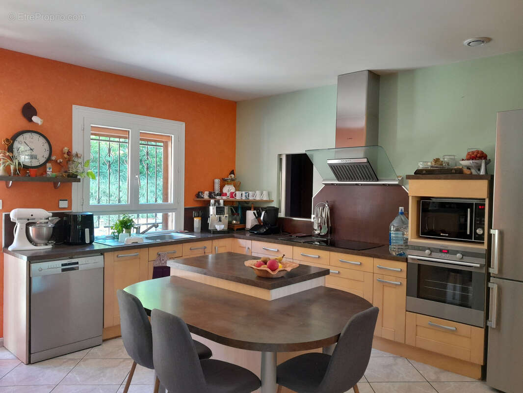 Maison de plain pied sur sous sol complet.. - photo 8