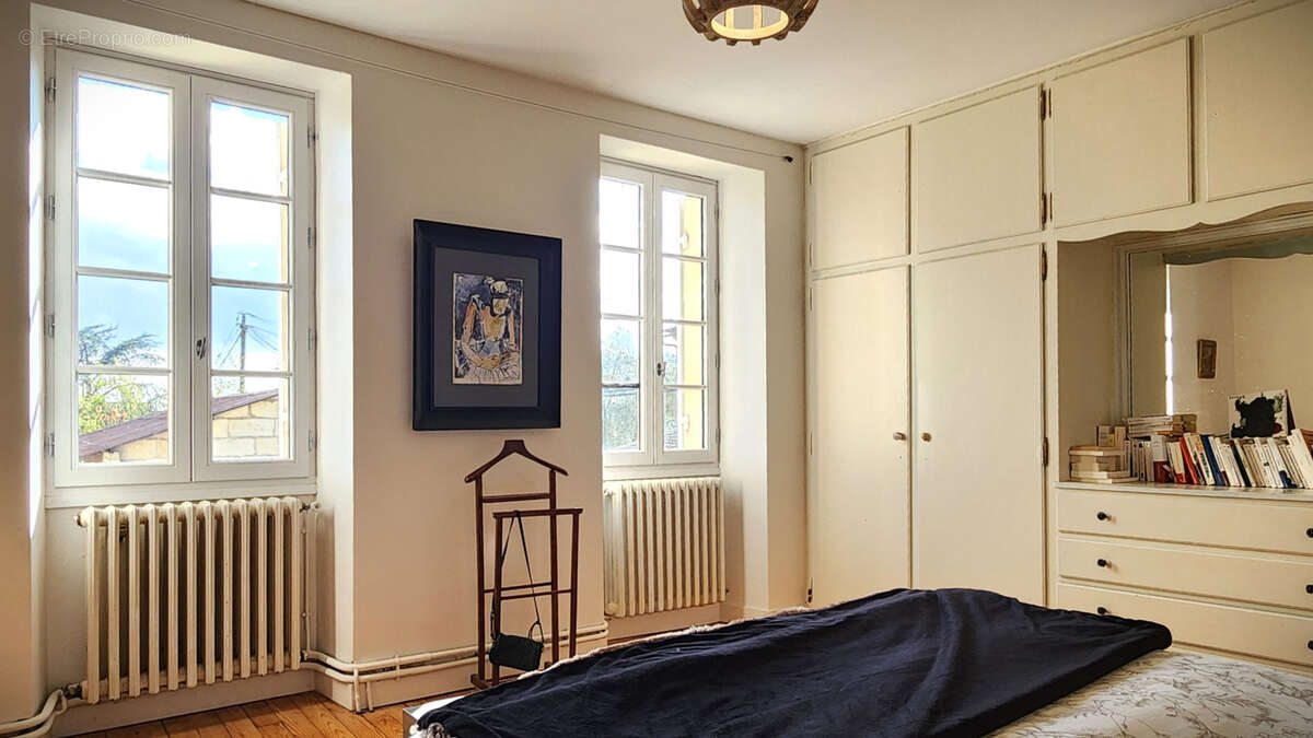 Maison à SAINT-ANDRE-DE-CUBZAC