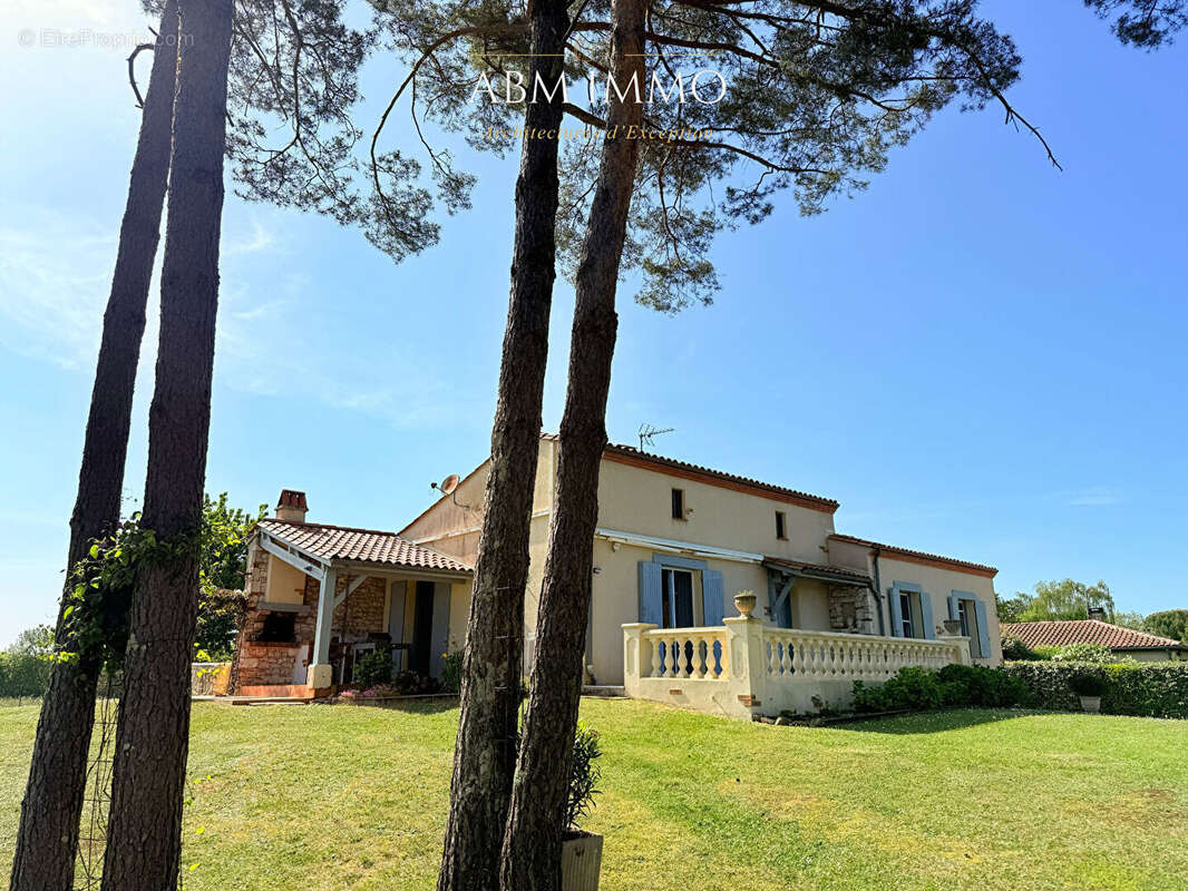 Maison à MOLIERES