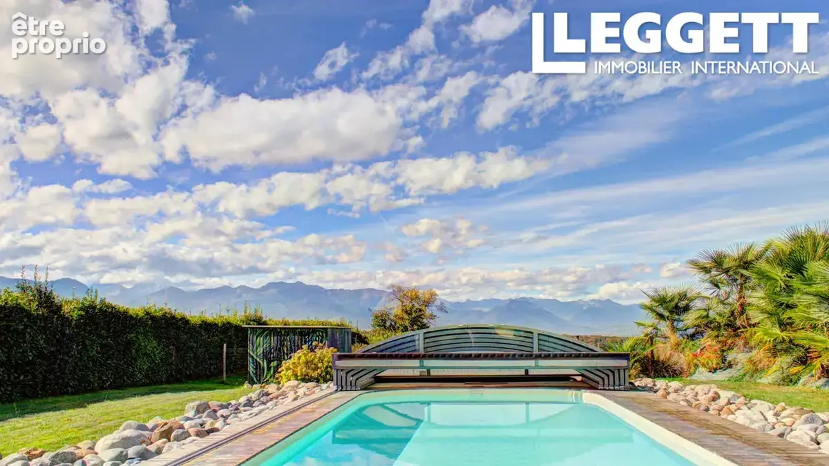 Superbe maison de campagne + 2 gîtes + 3 b&b + espace spa + piscine + parc 3ha + vue pyrénées époustouflante! - photo 2