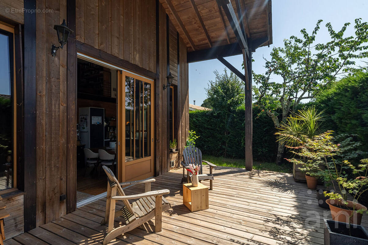 Maison à LACANAU