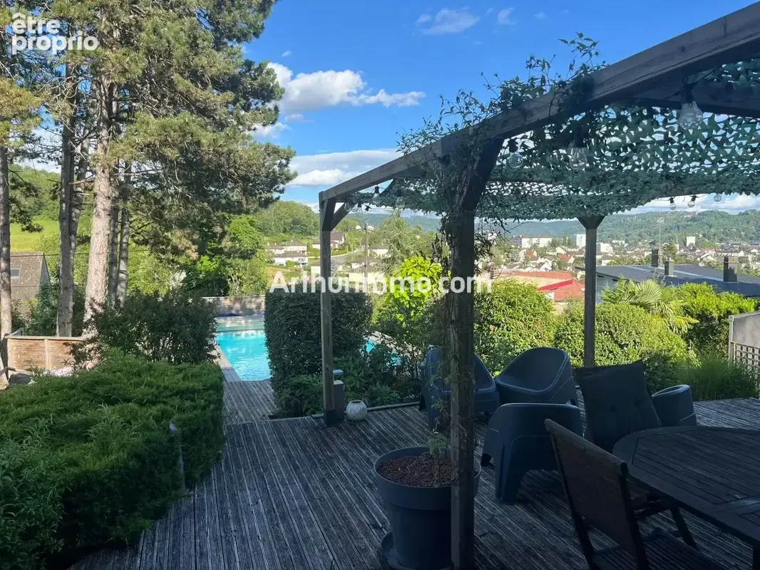 Maison d’architecte de 186 m² avec piscine et belle vue dégagée - photo 2