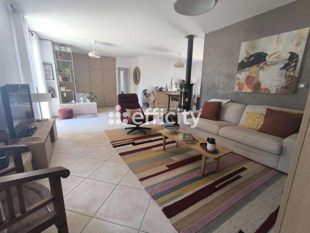 Maison 122 m² à Figanieres  - photo 11
