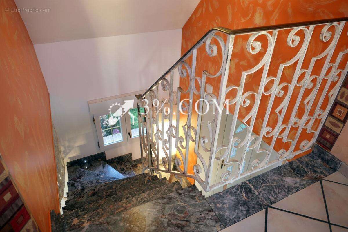 Maison à SAINT-NICOLAS-D'ALIERMONT