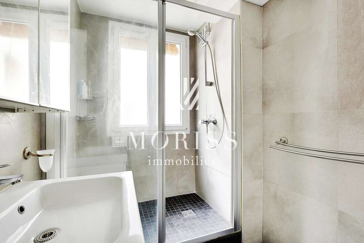 Appartement à PARIS-3E