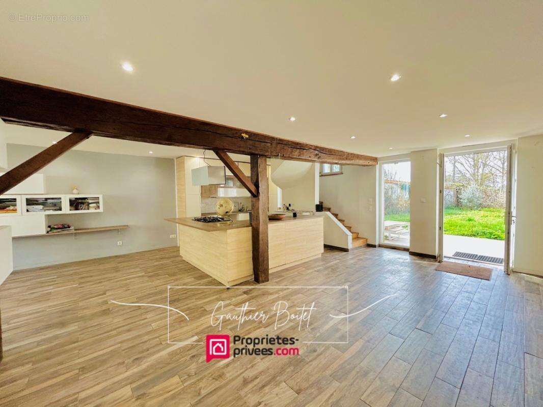 Maison à ROZAY-EN-BRIE