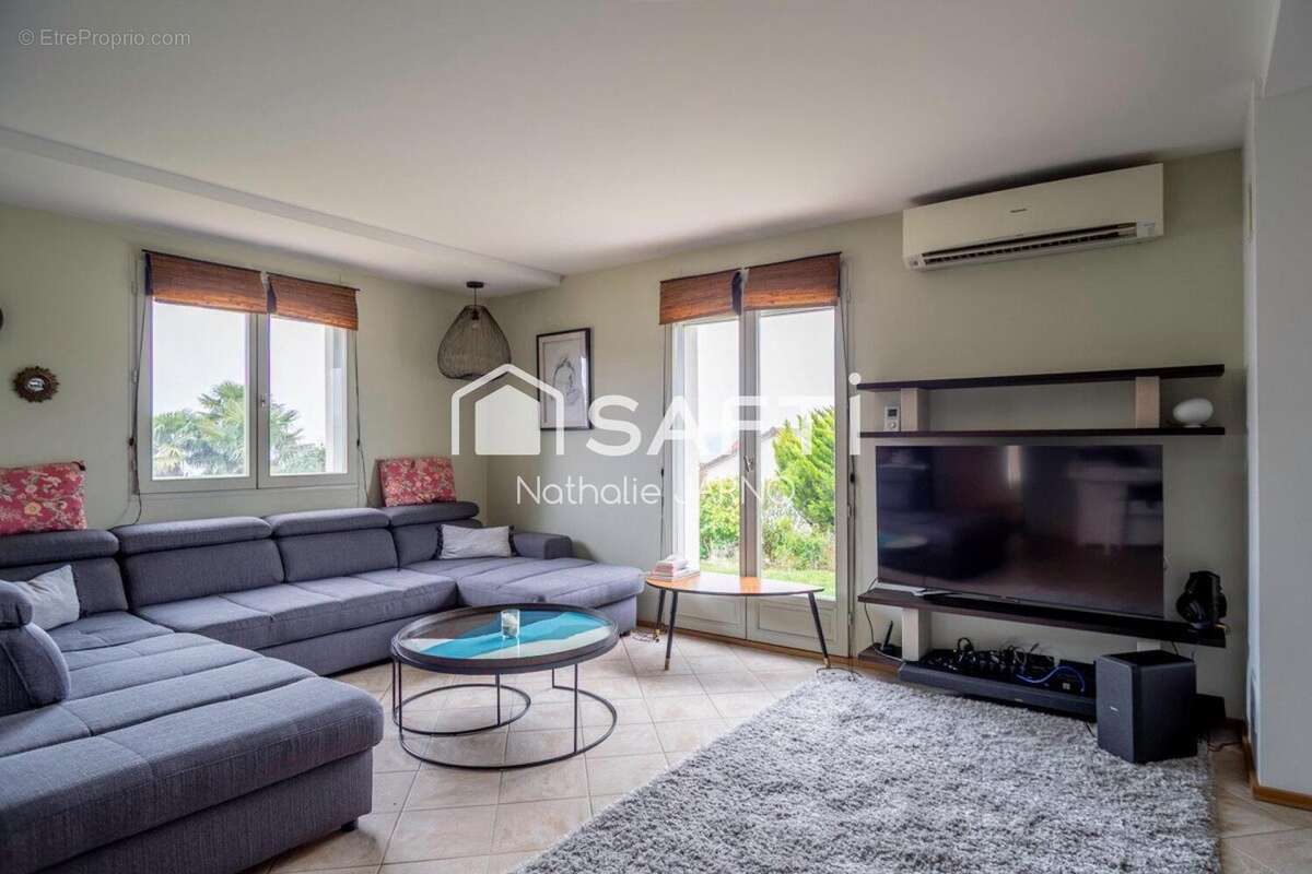 Photo 2 - Maison à EPONE