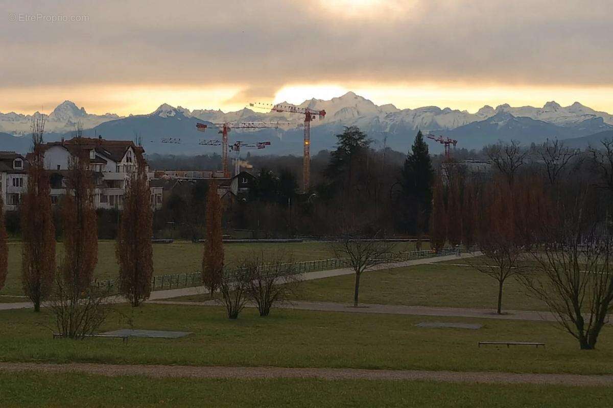 Appartement à FERNEY-VOLTAIRE