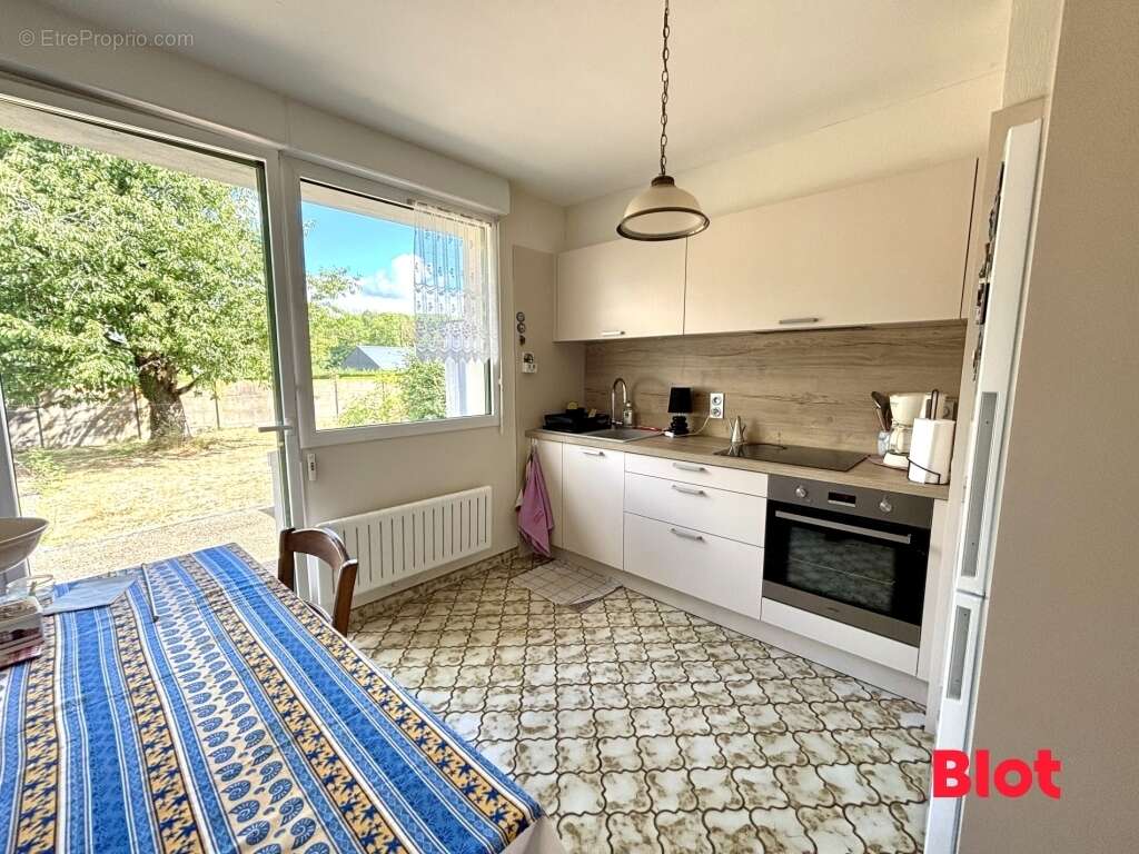 Maison 80 m² à Orgeres  - photo 2