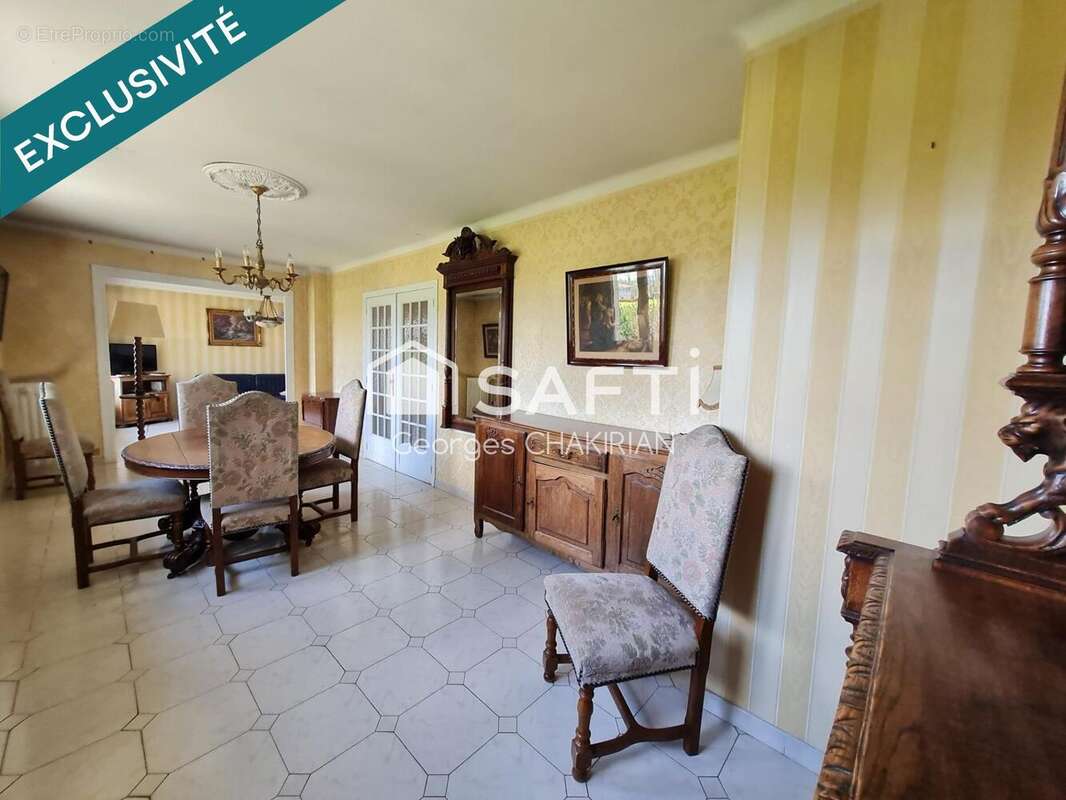 Photo 3 - Maison à DECINES-CHARPIEU