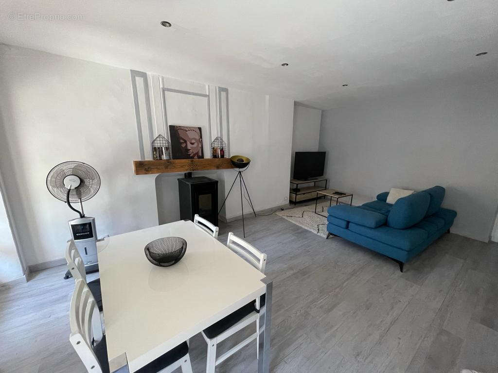 Appartement à COUDOUX