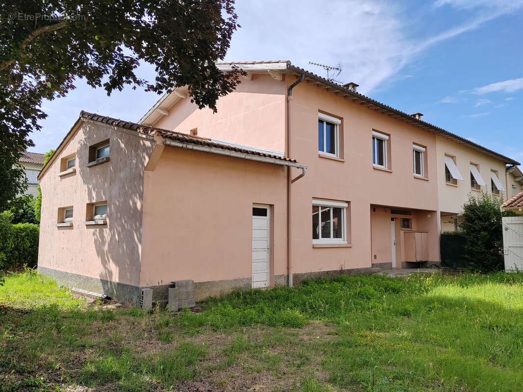 Maison à VILLENEUVE-TOLOSANE