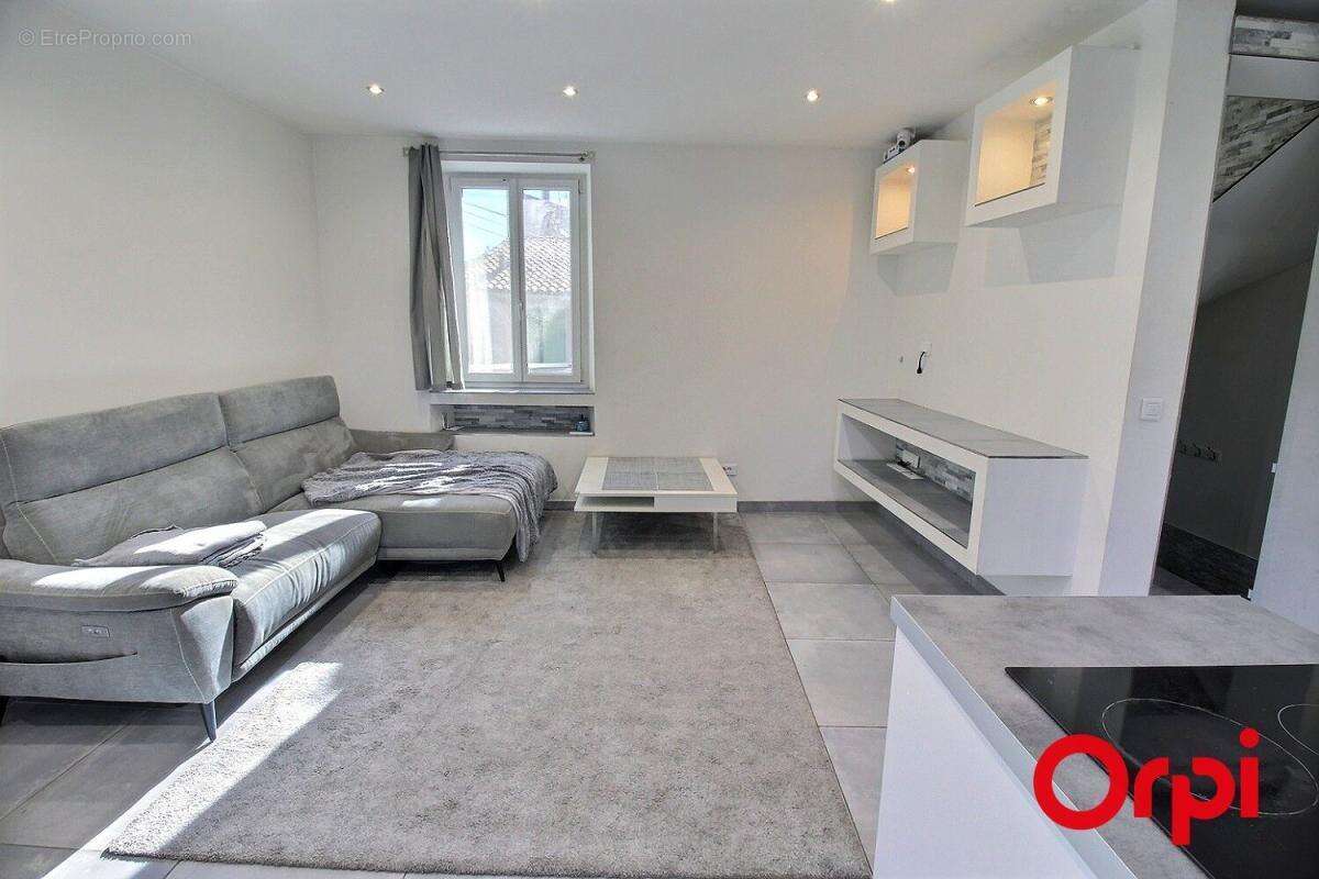 Appartement à MARSEILLE-12E