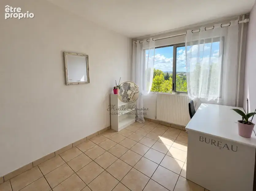 TASSIN-LA-DEMI-LUNE   95 m2   3 chambres   Balcon   Vue panoramique sur les Monts du Lyonnais - photo 18