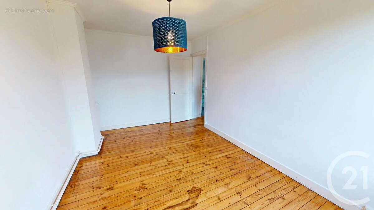 Maison à SAINT-QUENTIN