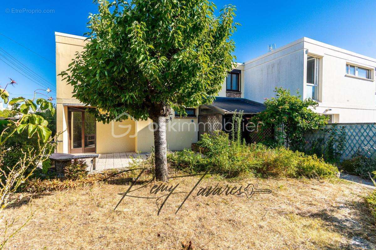 DARVAULT — Maison familiale de 95 m² avec jardin, garage et 4 chambres - photo 23