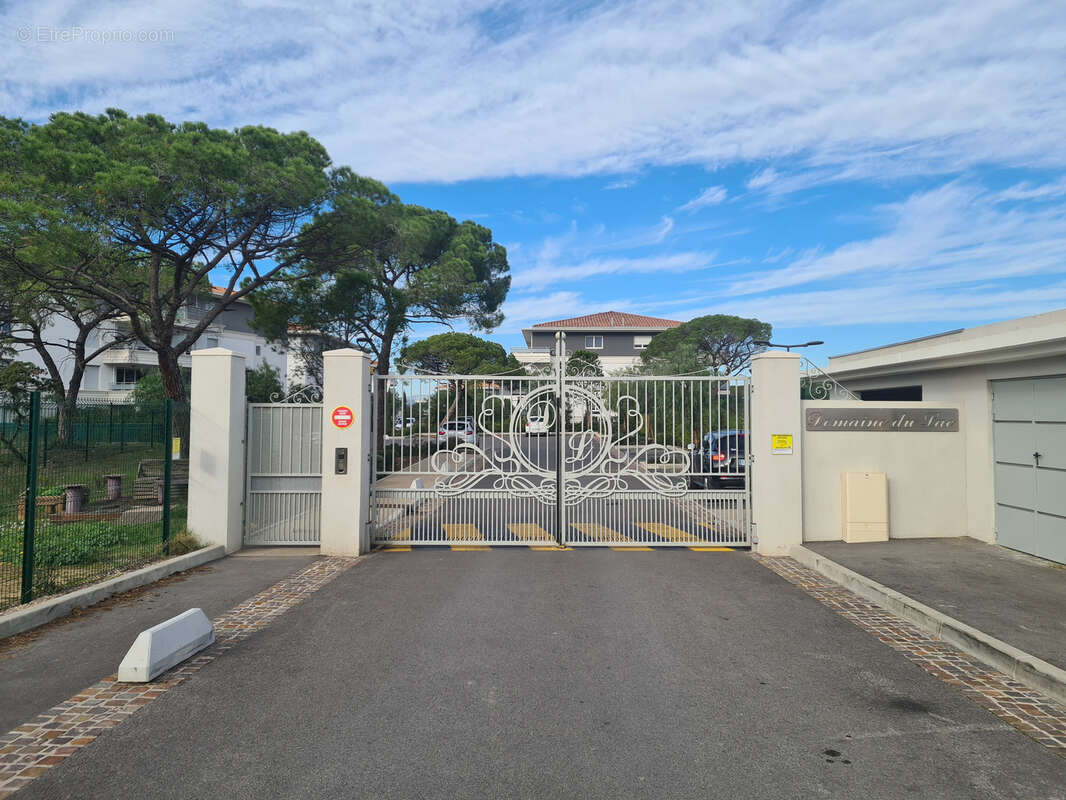 Appartement à PUGET-SUR-ARGENS