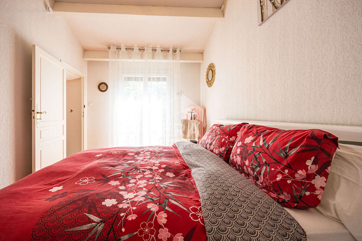 Maison à SAINT-CYPRIEN