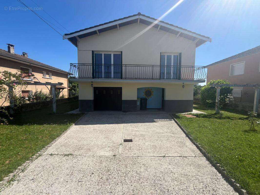 Maison à CHARVIEU-CHAVAGNEUX