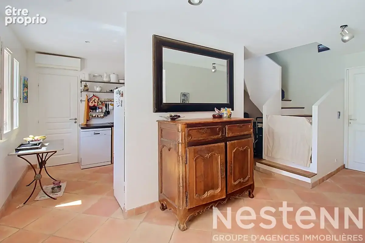 A VENDRE DRAGUIGNAN sur les hauteurs - Maison T5 4 chambres, piscine, terrain plat - photo 10