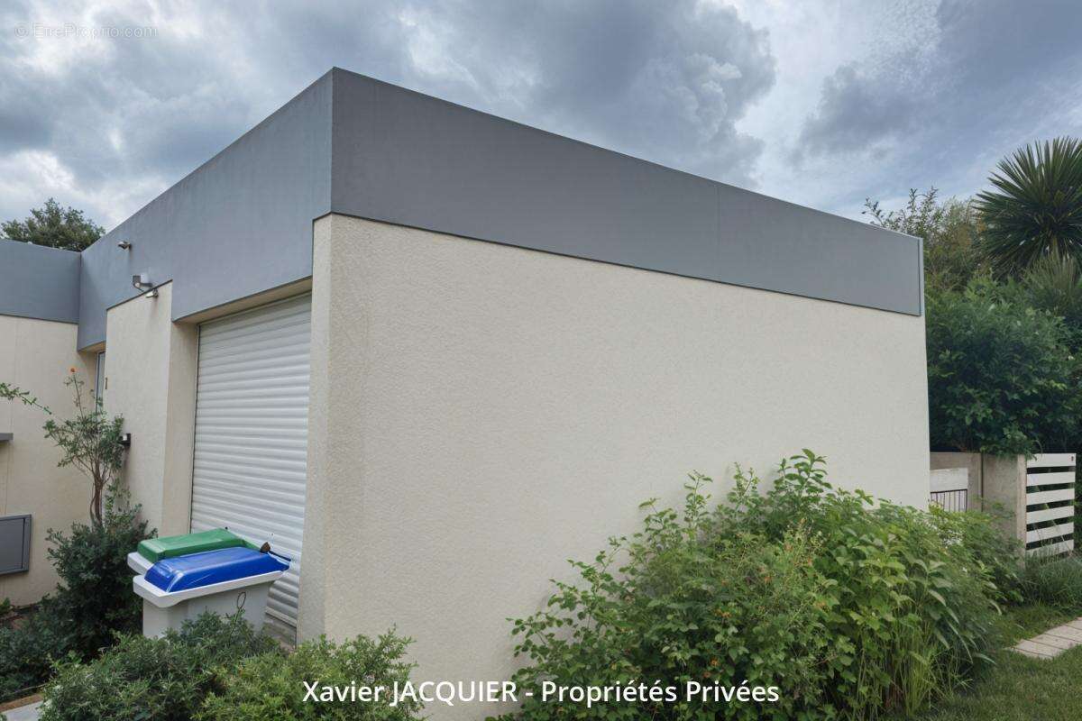 Maison à SAINTE-LUCE-SUR-LOIRE