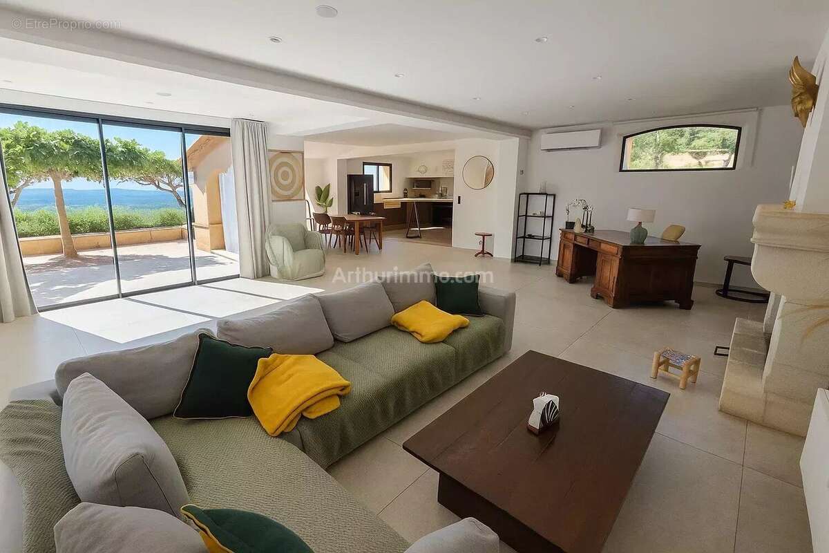 Maison à DRAGUIGNAN