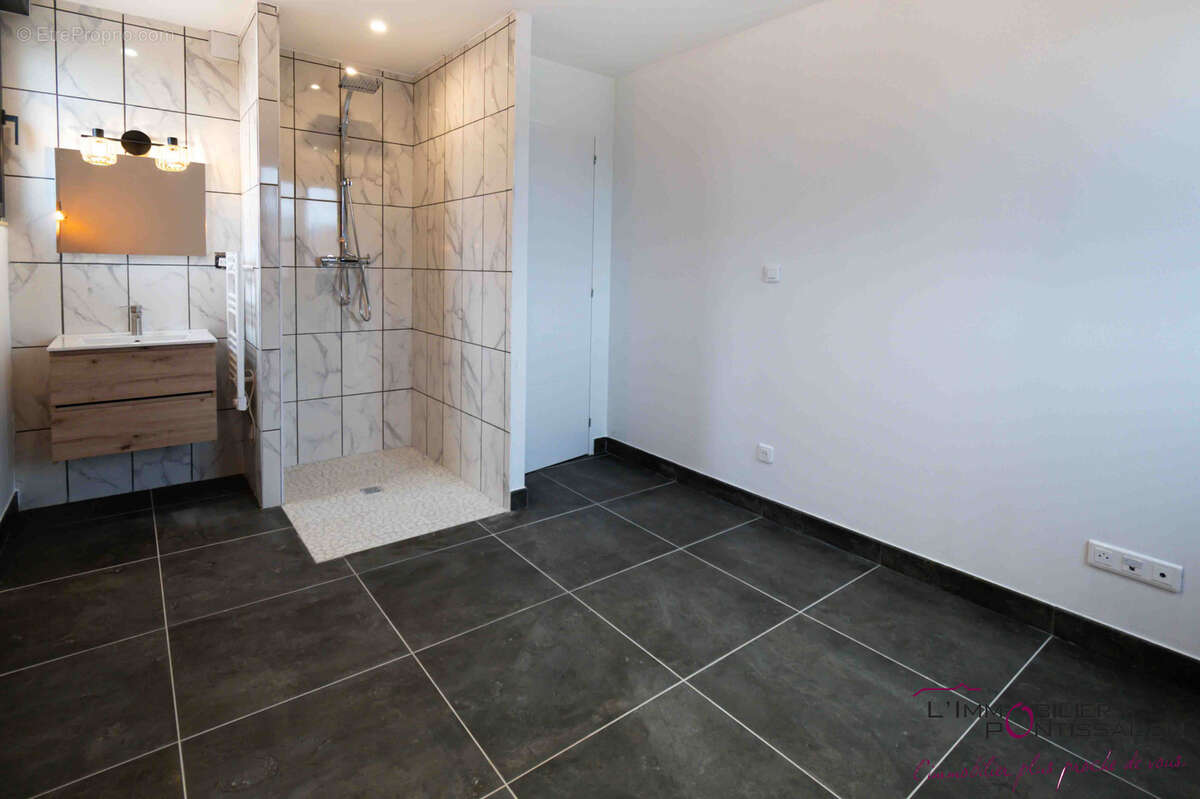Appartement à LABERGEMENT-SAINTE-MARIE