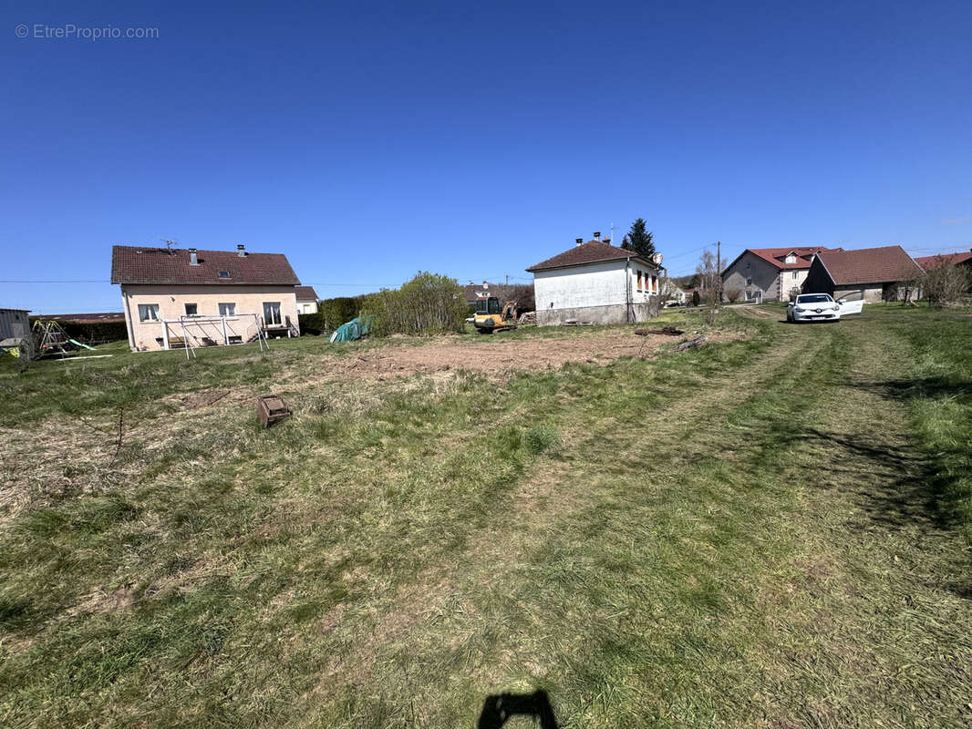 Terrain à FROIDECONCHE