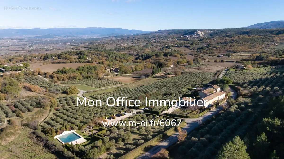 Maison à BONNIEUX