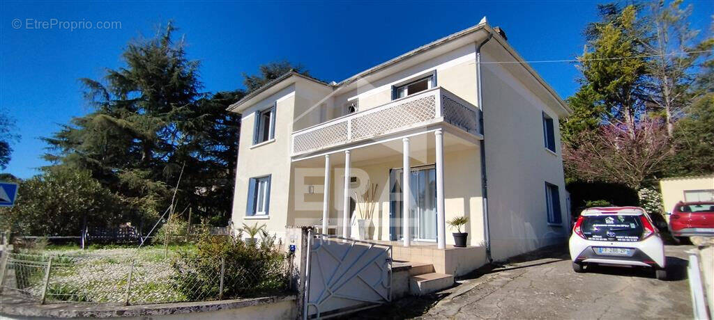 Maison à PORT-SAINTE-MARIE