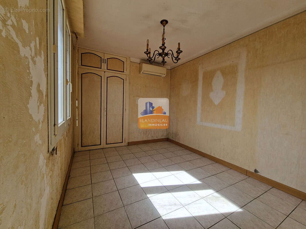 Maison à SAINT-LEGER-LES-VIGNES