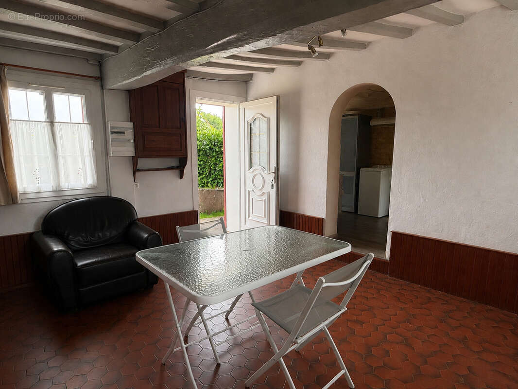 Maison à LIGNIERES-CHATELAIN