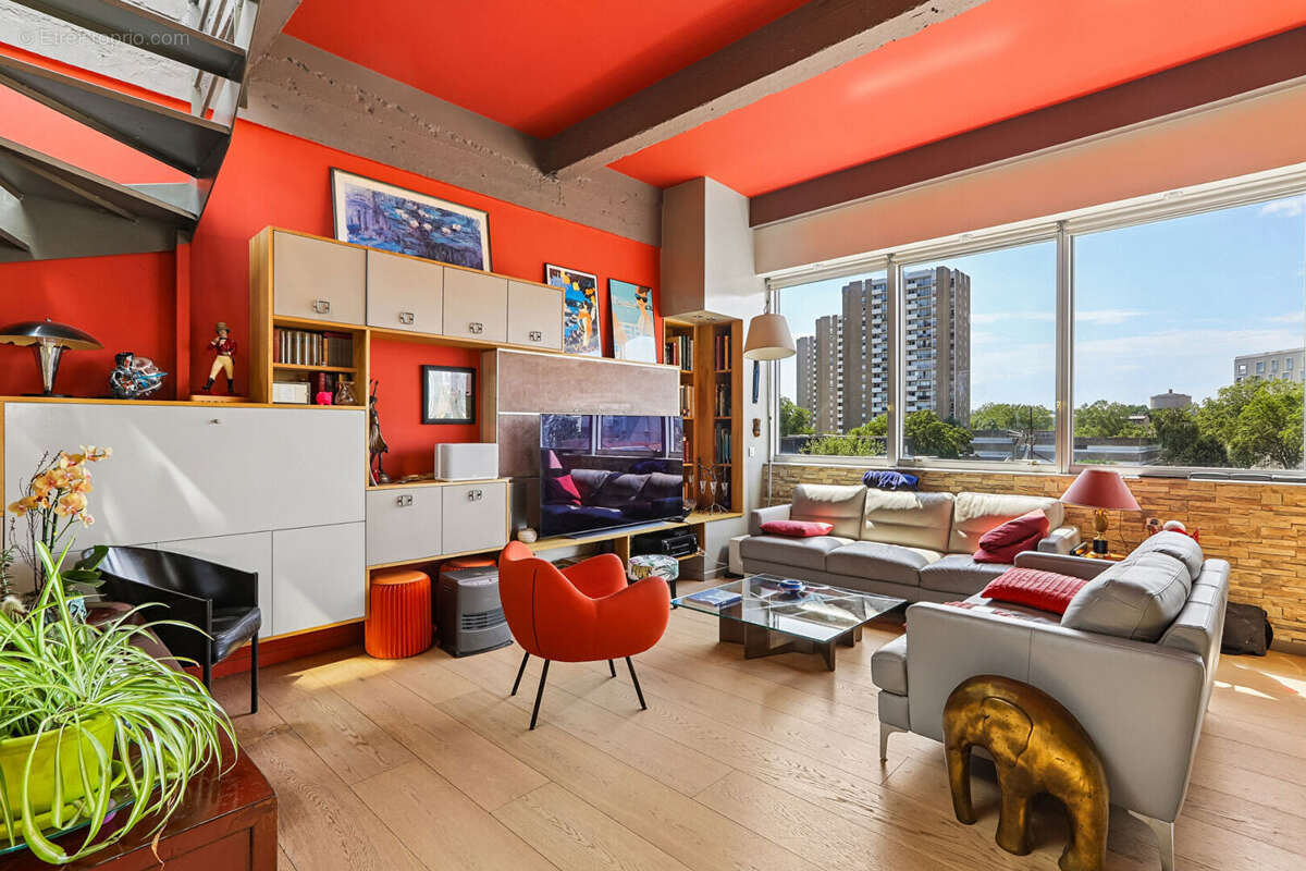 Appartement à LES LILAS