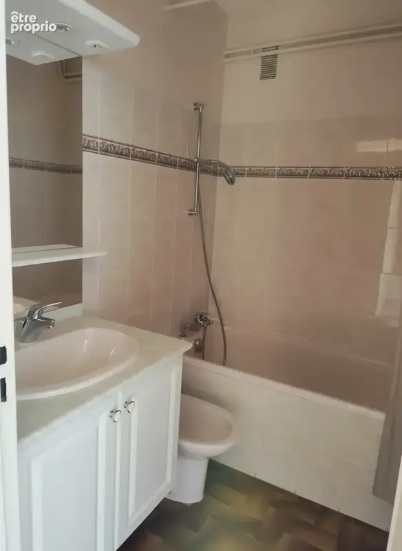 Appartement T4 spacieux de 73.2 m2 avec Balcon filant + cave — Quartier Champlain - photo 14