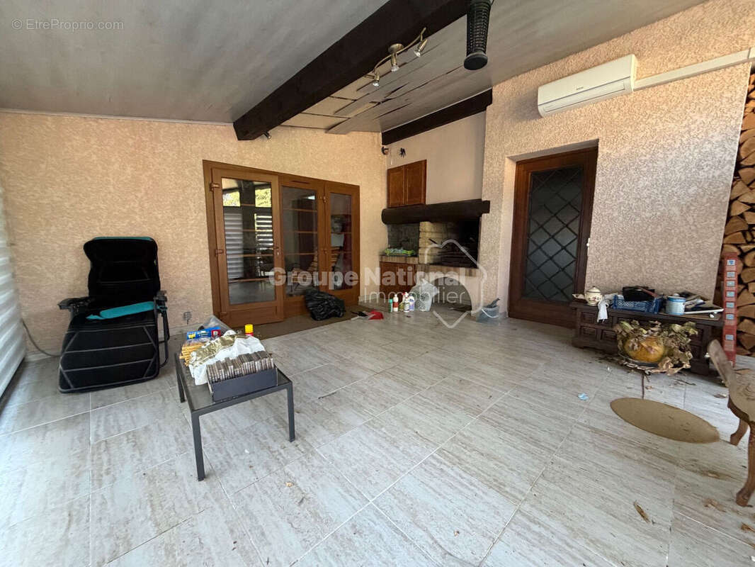 Clarensac - Villa plain-pied 3 chambres + bureau sur 1043m2 de terrain clos - photo 11