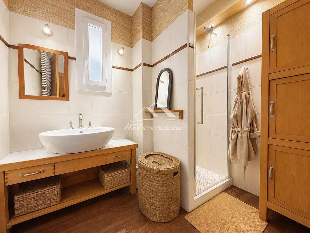 Maison d 'architecte de 200 m² habitable - piscine - 2540m² de terrain - 2 logements - photo 14