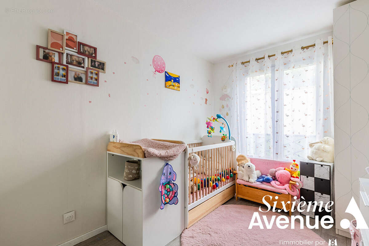 Appartement à CHILLY-MAZARIN