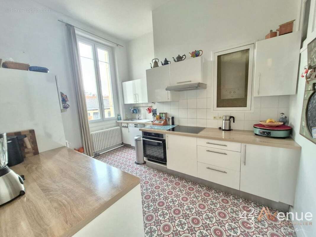 Appartement à SAINT-ETIENNE