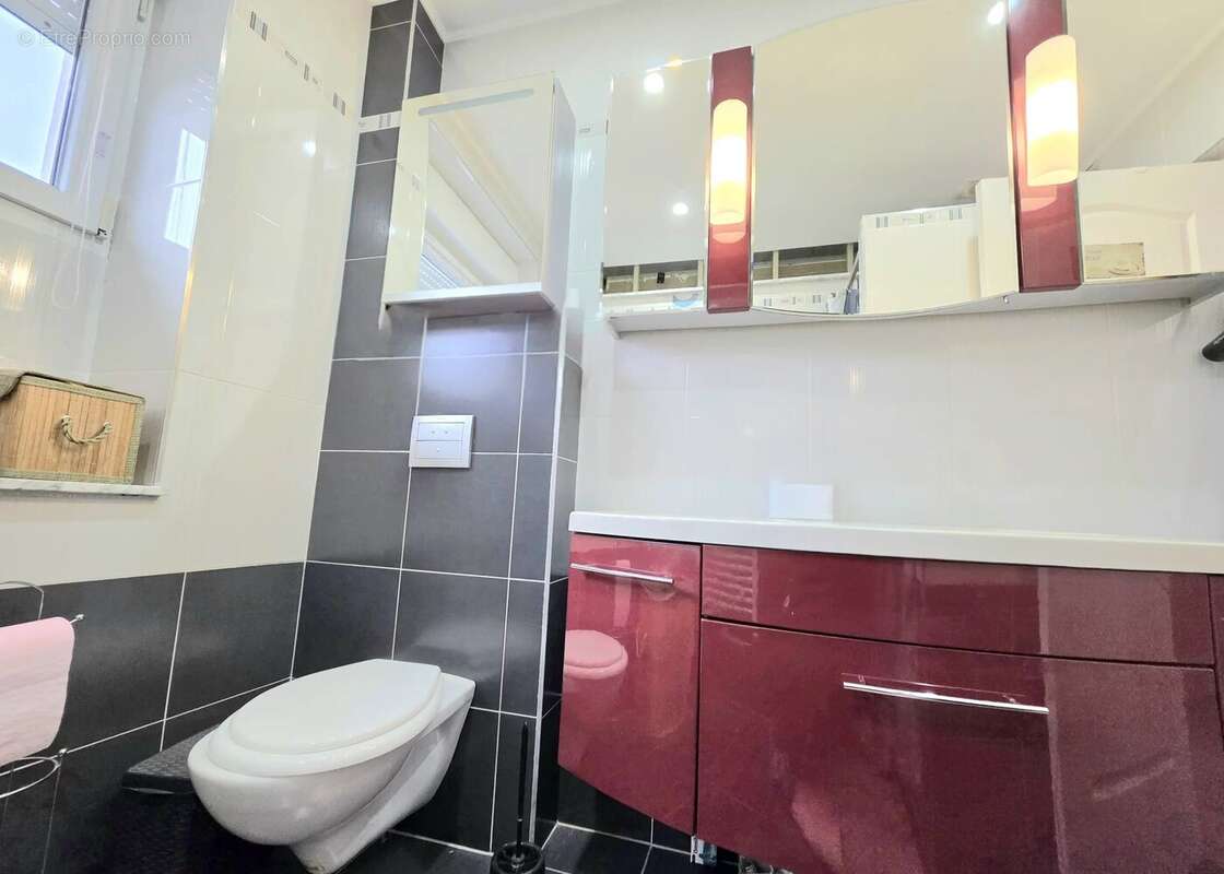 Maison à AUDUN-LE-TICHE