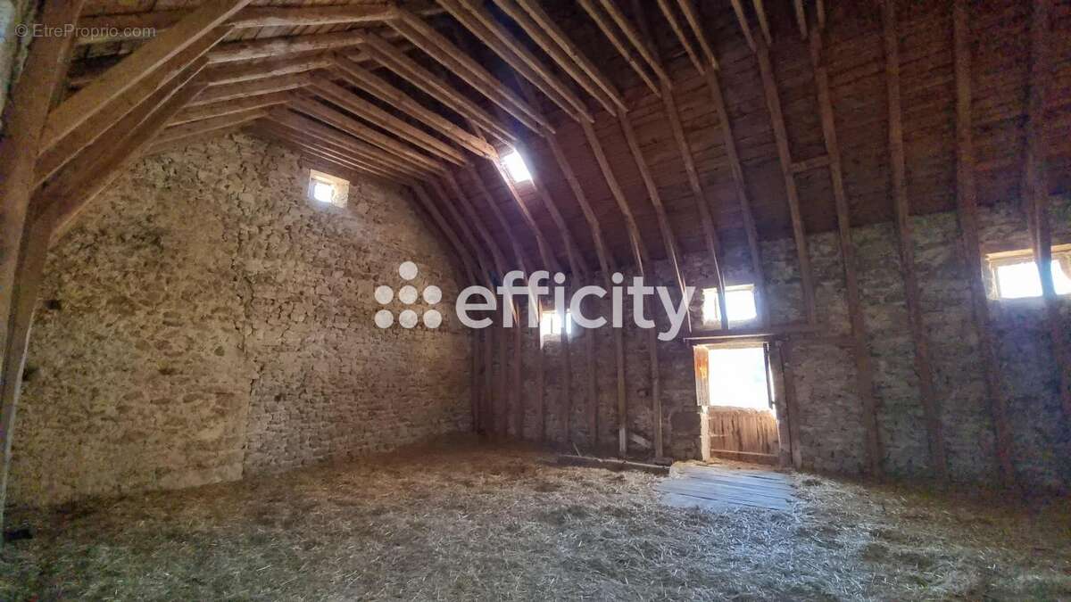 Maison à SAINT-PIERRE-LE-VIEUX