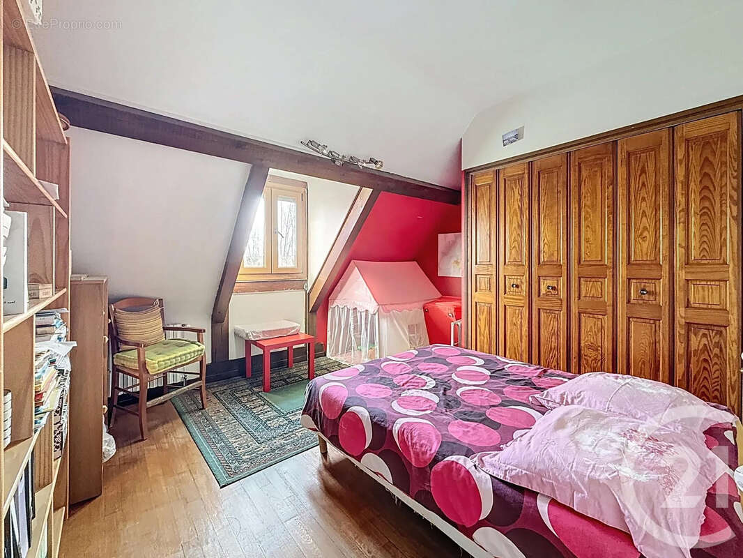 Maison à CHENOVE