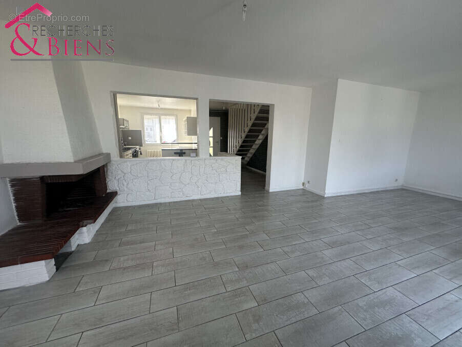 Maison à EQUEURDREVILLE-HAINNEVILLE